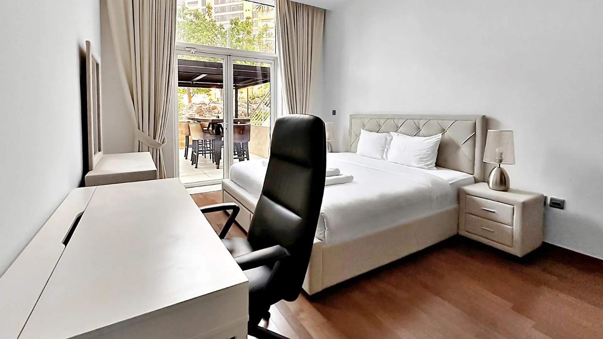Vayk - Spacious 2Br With Beach Access & Private Gym On Palm Jumeirah Dubai 0*,  Emirati Arabi Uniti